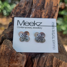 Load image into Gallery viewer, Poppy Stud Earrings