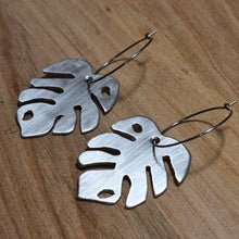 Load image into Gallery viewer, Aluminium monstera leaf hoop earring workshop example