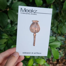 Load image into Gallery viewer, Poppy Seed Brooch