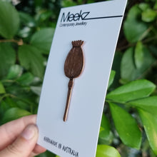 Load image into Gallery viewer, Poppy Seed Brooch