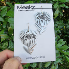 Load image into Gallery viewer, King Protea Flower Drop Earrings