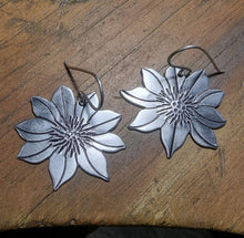 Load image into Gallery viewer, clematis flower earrings