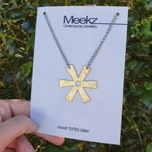 Load image into Gallery viewer, Flower Necklace Brass Spider Lily with Line Texture