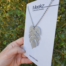 Load image into Gallery viewer, Monstera Leaf Necklace on card side view 2