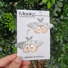 Load image into Gallery viewer, Moth Hoop Earrings
