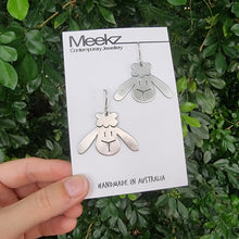 Load image into Gallery viewer, sheep drop earrings