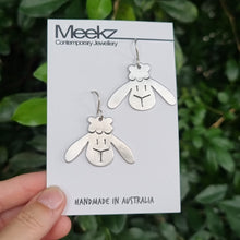 Load image into Gallery viewer, sheep drop earrings
