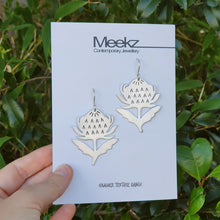 Load image into Gallery viewer, Australian Native Flower Earrings - Waratah