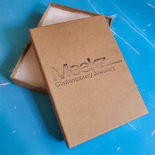 Load image into Gallery viewer,  Meekz Packaging Box that your brooch will come in
