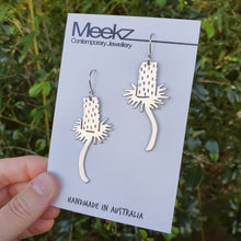 Load image into Gallery viewer, Australian native flower earrings - banksia
